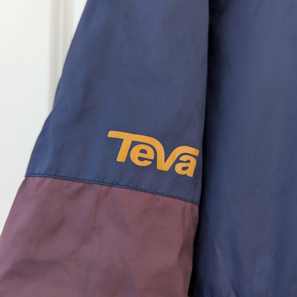 Cotopaxi x Teva Women's Calido hooded lightweight zip-front jacket - size L - Picture 3 of 7